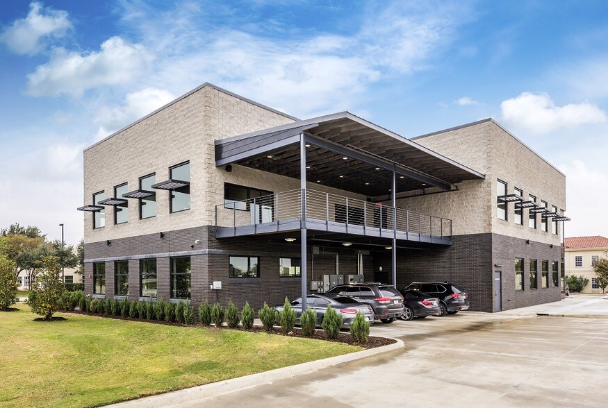 Primary Photo Of 3229 Premier Dr, Irving Loft Creative Space For Lease