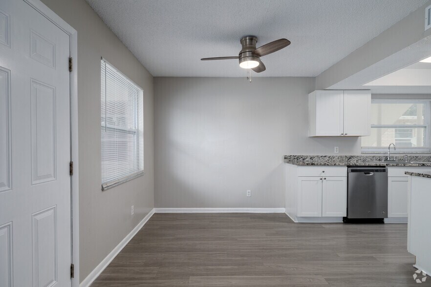 More Photos Of 600 Wildwood Way, Clearwater Apartments For Sale