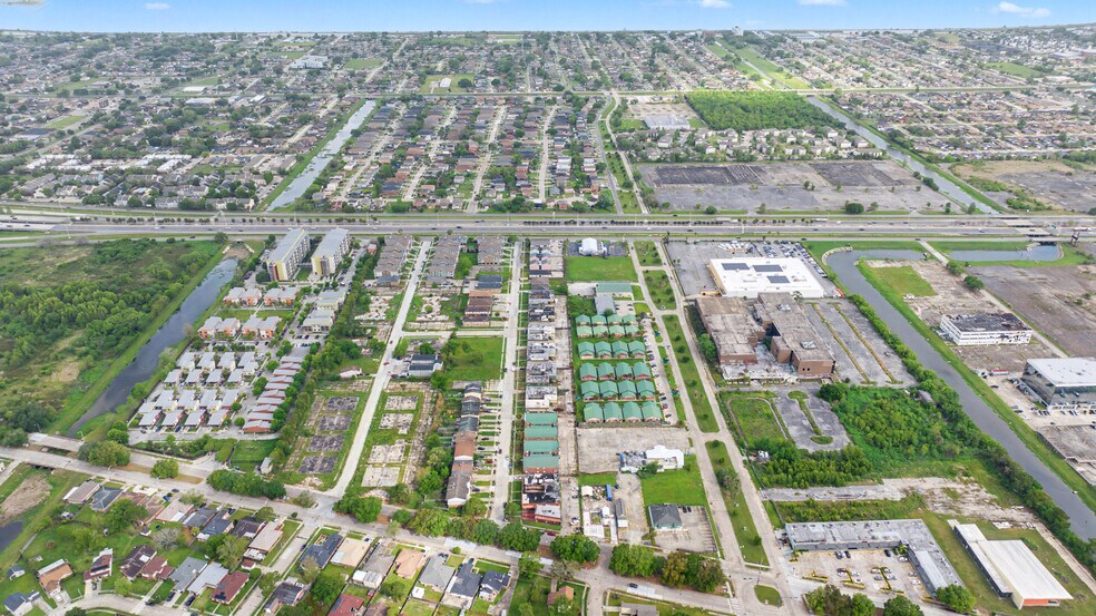 More Photos Of 6711-6817 Tara Ln, New Orleans Apartments For Sale