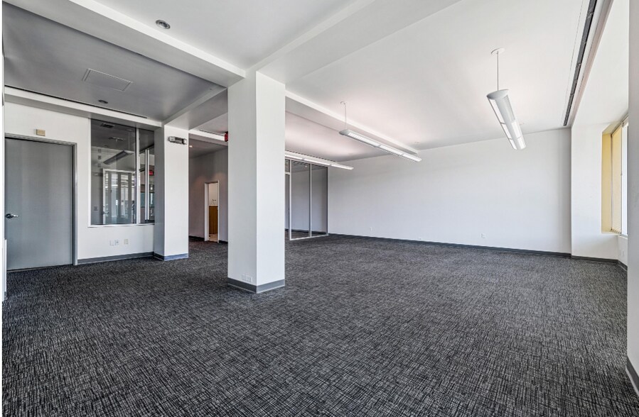 More Photos Of 1081-1091 N Palm Canyon Dr, Palm Springs Office Residential For Lease