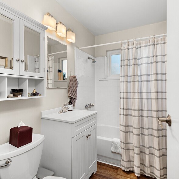 More Photos Of 2555 Sir Francis Drake Blvd, Fairfax Apartments For Sale