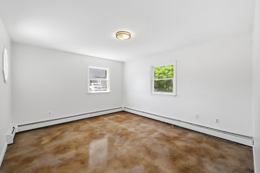 More Photos Of 75 Route 23, Franklin Office Residential For Lease