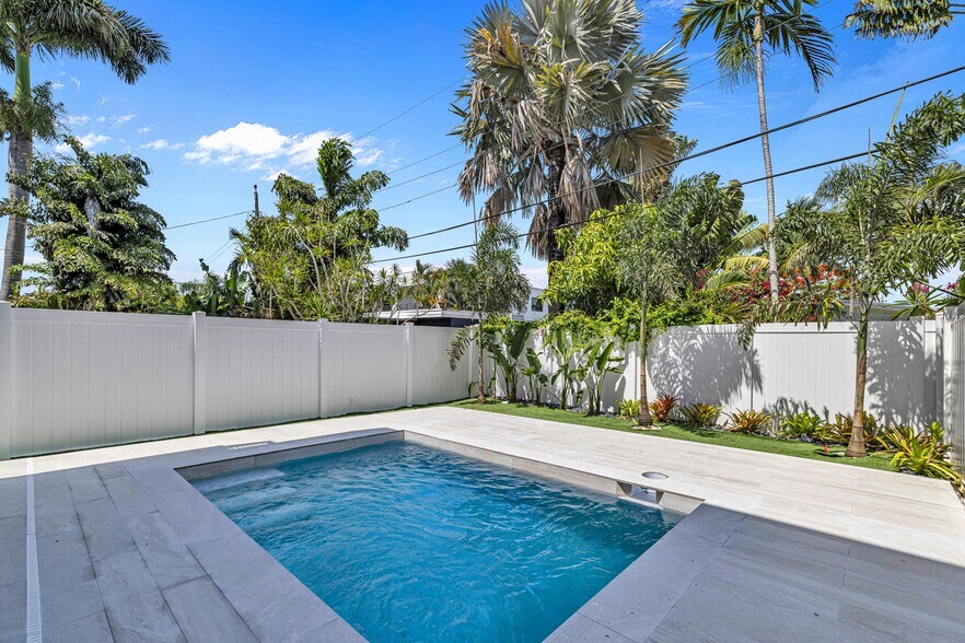 More Photos Of 1233 NE 12th Ave, Fort Lauderdale Apartments For Sale