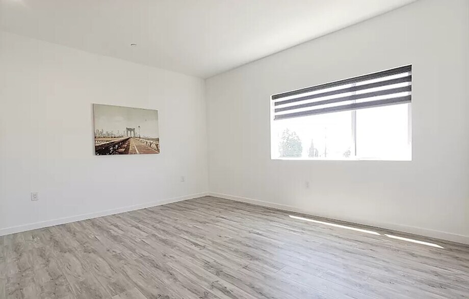 More Photos Of 1229 S Kingsley Dr, Los Angeles Apartments For Sale