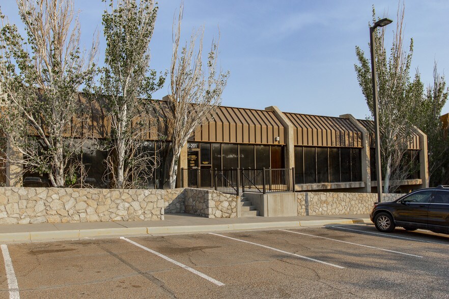 Primary Photo Of 4171 N Mesa St, El Paso Office For Sale