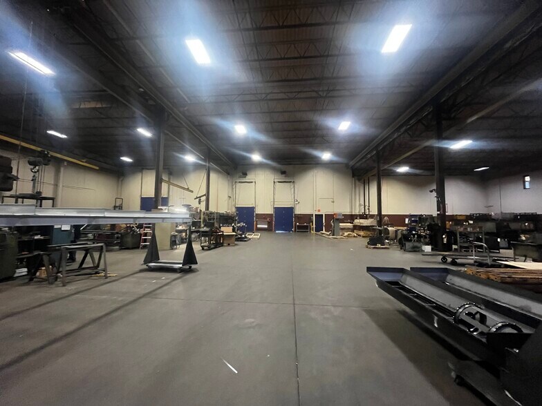 More Photos Of 10303 N Baehr Rd, Mequon Manufacturing For Sale