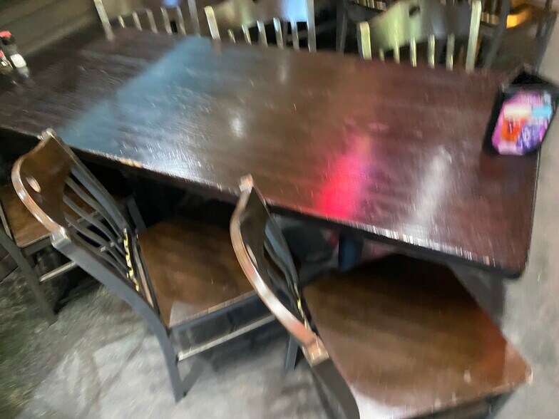 More Photos Of 5100 Lee Hwy, Bristol Restaurant For Sale