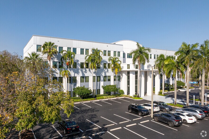 Primary Photo Of 2500 Weston Rd, Weston Office For Lease