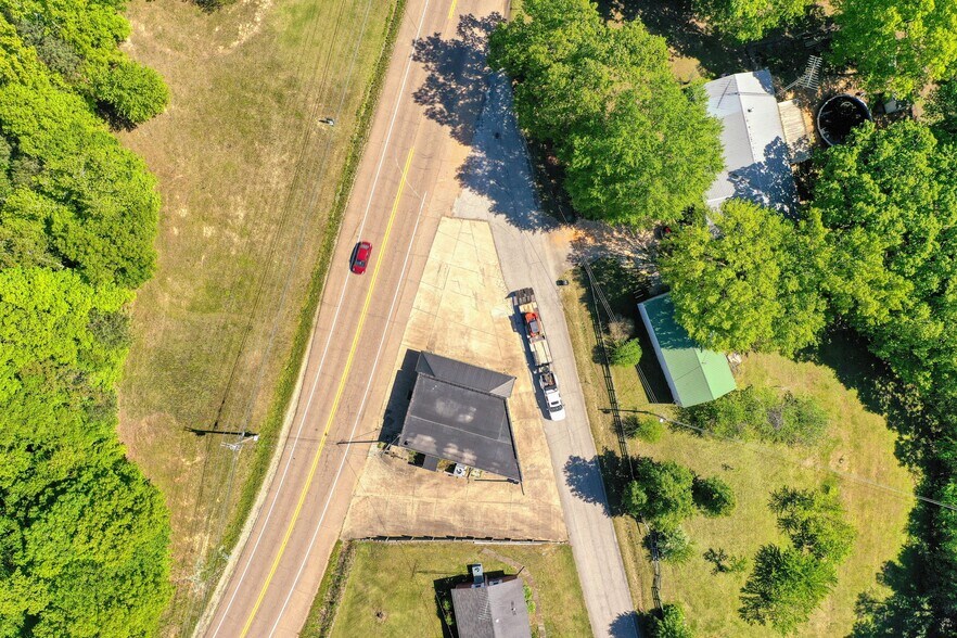 More Photos Of 13700 Hwy 70, Huntingdon Storefront For Sale