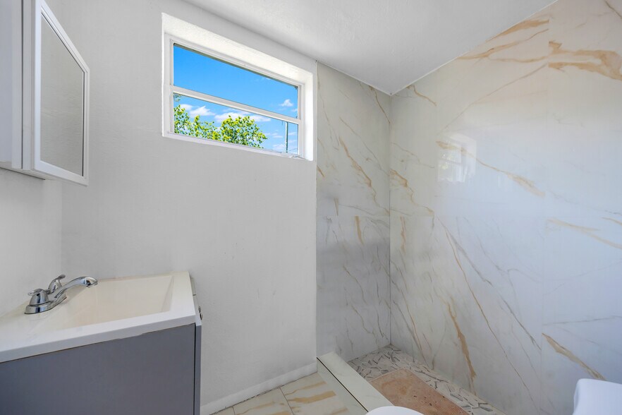 More Photos Of 1580-1590 SW 6th St, Miami Apartments For Sale