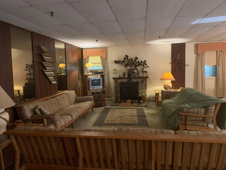 More Photos Of 47 N Main St, Honeoye Falls Flex For Sale