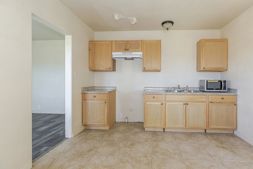 More Photos Of 39010 12th St E, Palmdale Industrial For Sale