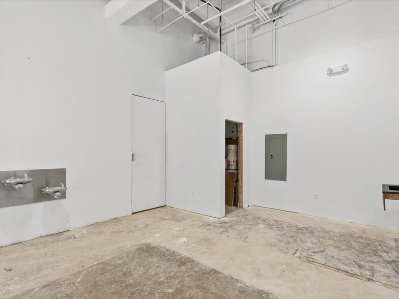 More Photos Of 1231 14th St, Miami Beach Storefront Retail Office For Lease