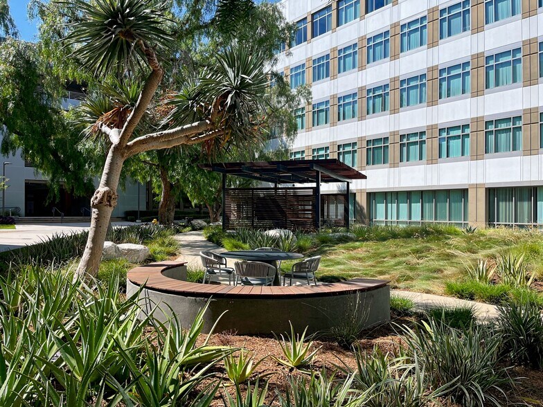 More Photos Of 15 Enterprise, Aliso Viejo Coworking Space