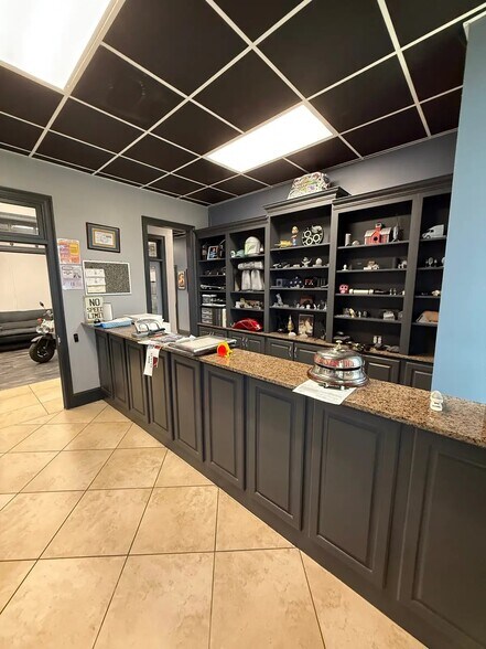 More Photos Of 4632 Pontchartrain Dr, Slidell Flex For Sale