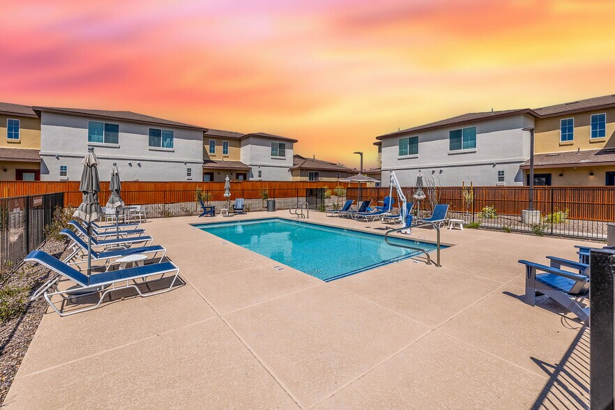 Primary Photo Of 7290 N Oldfather Dr, Tucson Apartments For Sale