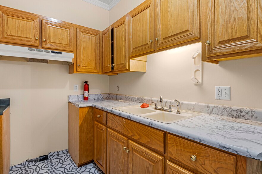 More Photos Of 938 Elma G Miles Pkwy, Hinesville Office For Sale