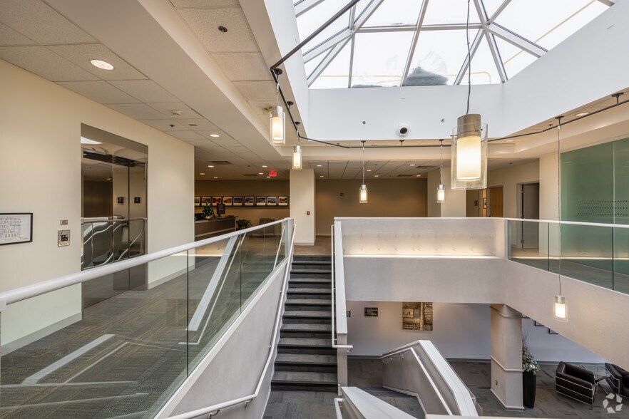 More Photos Of 300 Jubilee Dr, Peabody Manufacturing For Lease