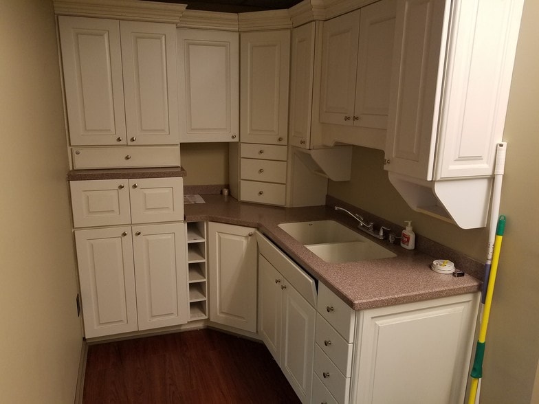 More Photos Of 115 W Jefferson St, Butler Apartments For Sale