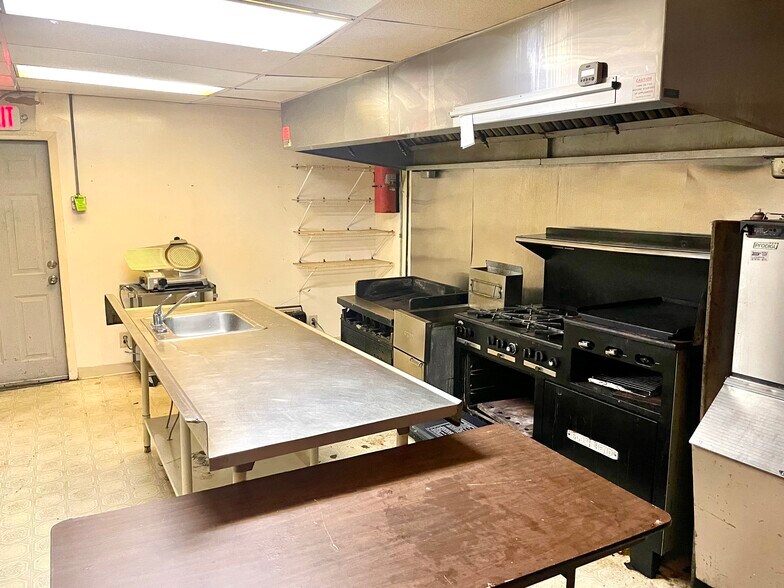 More Photos Of 7830 Olde 8 Rd, Macedonia Restaurant For Sale