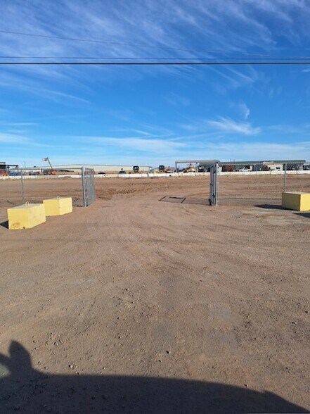 More Photos Of 3100 24th st, Yuma Land For Lease