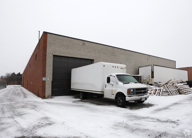 More Photos Of 55 Bradwick Dr, Concord Flex For Sale