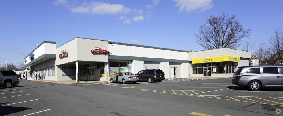More Photos Of 5886-5896 Leesburg Pike, Falls Church Freestanding For Lease