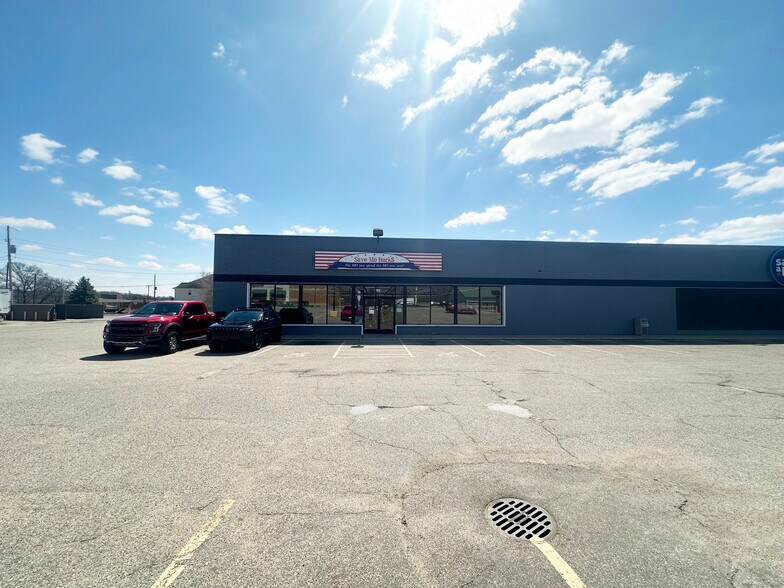 Primary Photo Of 240 Roosevelt Ave E, Battle Creek Freestanding For Lease