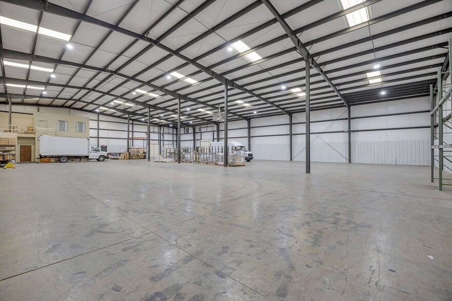 More Photos Of 311 England Pl, Spartanburg Manufacturing For Lease