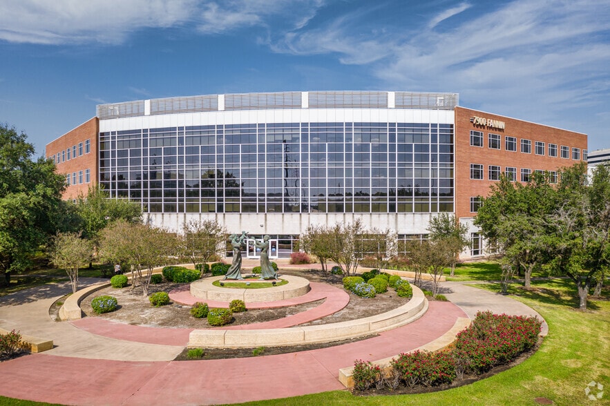 More Photos Of 7900 Fannin St, Houston Medical For Lease