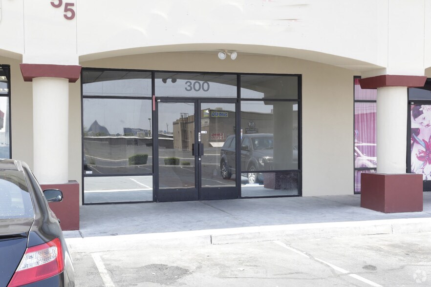 More Photos Of 5355 S Decatur Blvd, Las Vegas Restaurant For Lease