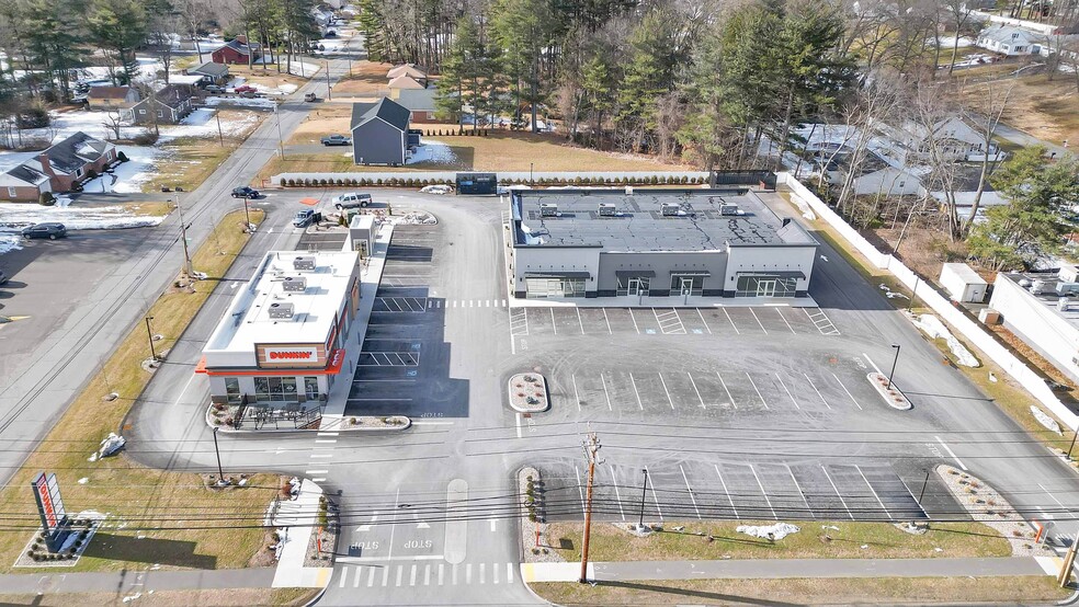 More Photos Of 212 Southampton Rd, Westfield Freestanding For Lease