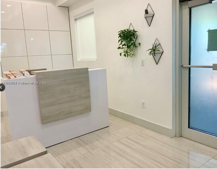 More Photos Of 17100 Royal Palm Blvd, Weston Coworking Space