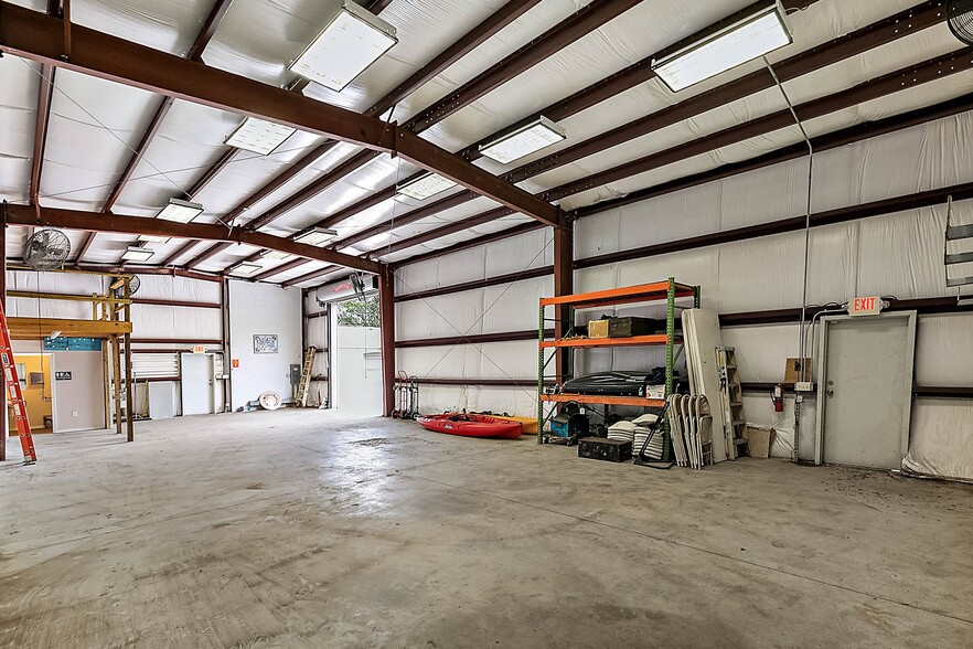 More Photos Of 6790 65th Way N, Pinellas Park Freestanding For Lease