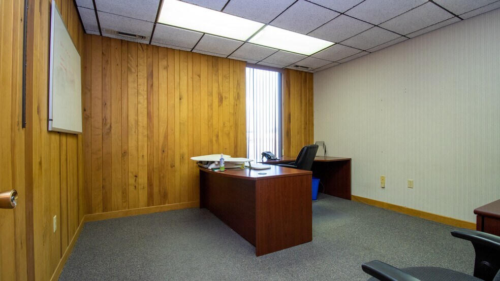 More Photos Of 214 2nd St, Brokaw Loft Creative Space For Sale