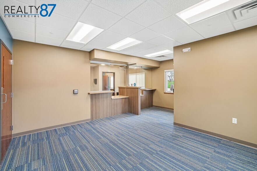 More Photos Of 131 Main St, Hills Office For Sale