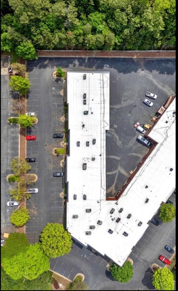 More Photos Of 1880 W Oak Pky, Marietta Light Distribution For Lease