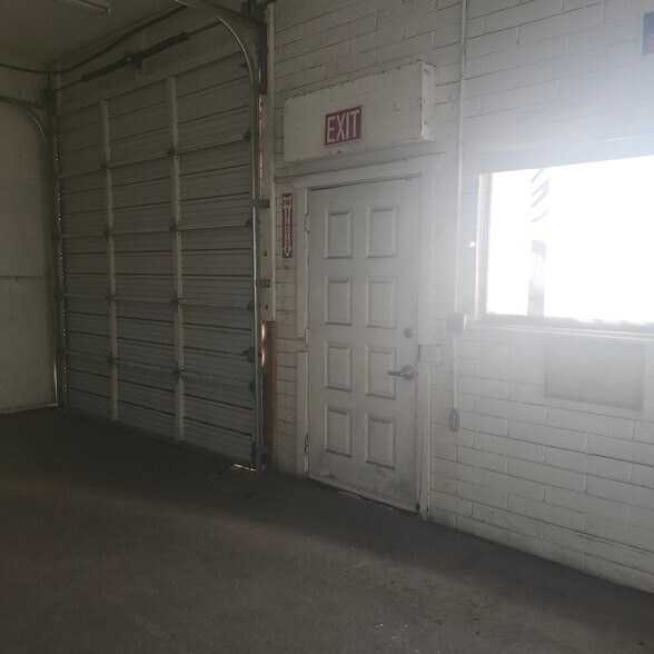 More Photos Of 1950 Commander Dr, Lake Havasu City General Retail For Lease