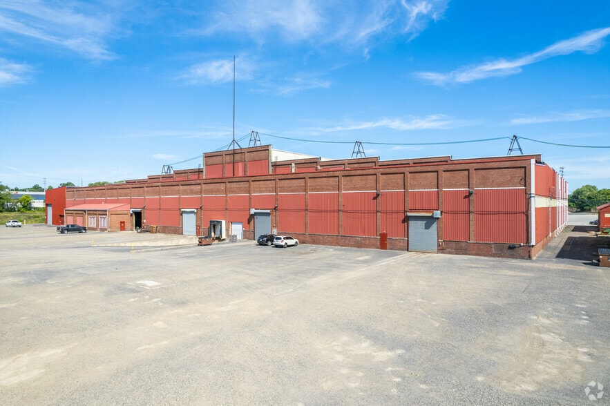 More Photos Of 191 S Keim St, Pottstown Warehouse For Lease