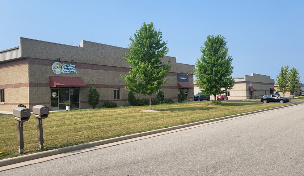 Primary Photo Of W5037 Amy Ave, Kaukauna Service For Lease