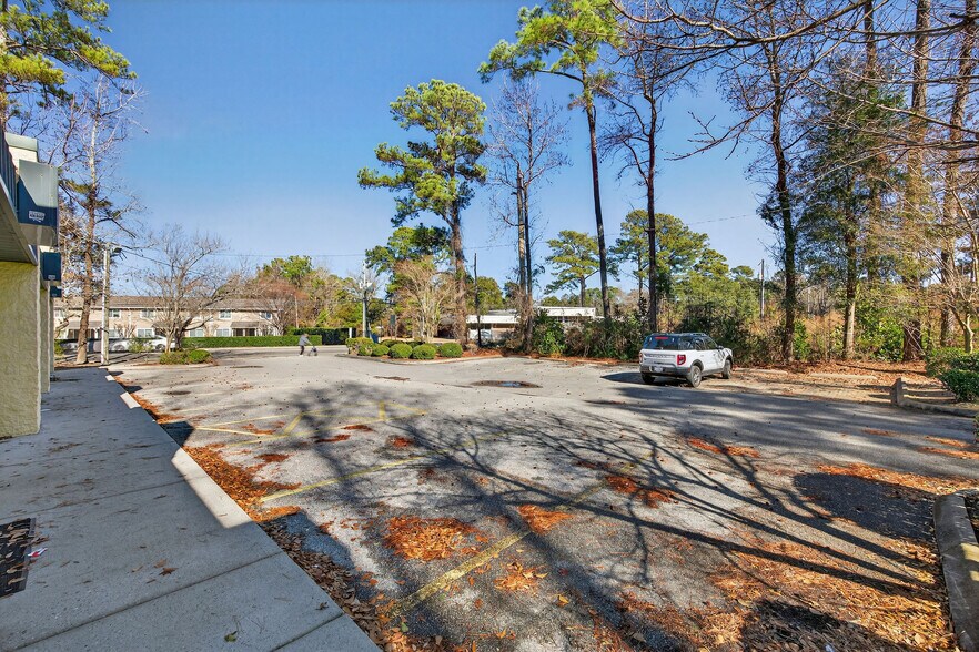 More Photos Of 3910 Princess Place Dr, Wilmington Daycare Center For Lease