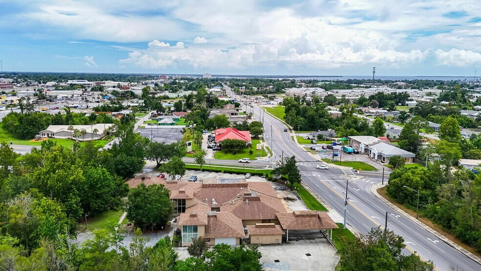 More Photos Of 1600 Jenks Ave, Panama City Medical For Sale