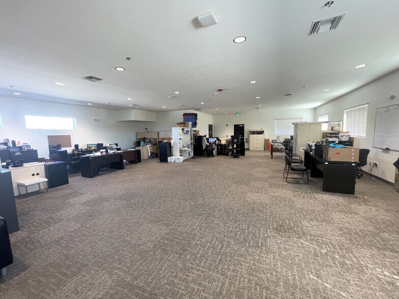 More Photos Of 116 Kenny Blvd, Haines City Loft Creative Space For Lease