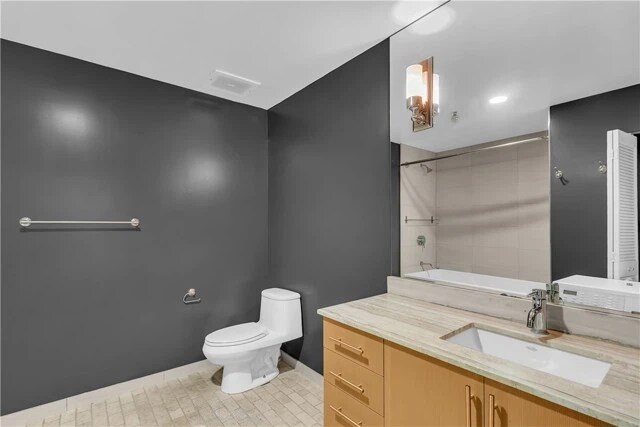 More Photos Of 500-530 S Hewitt St, Los Angeles Apartments For Lease