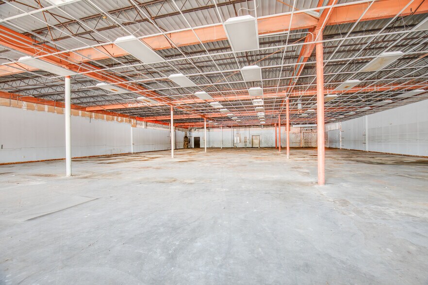 More Photos Of 2-78 Grandview Plaza Shopping Ctr, Florissant Unknown For Lease