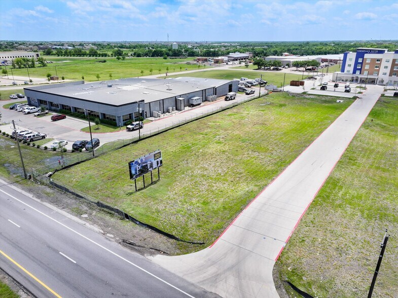 More Photos Of 503 E US Highway 80, Forney Land For Sale
