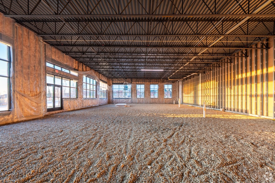 More Photos Of 110 Limestone Pass, Cottage Grove Freestanding For Lease