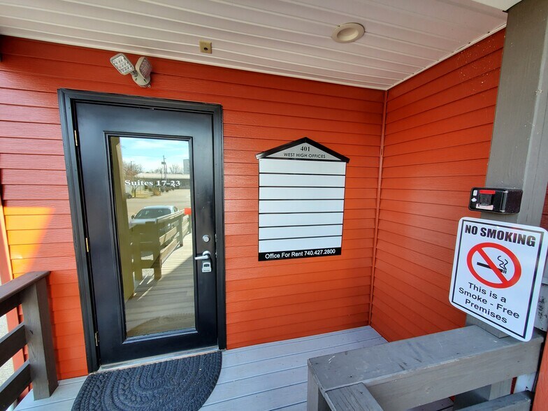 More Photos Of 401 W High St, Mount Vernon Office For Lease