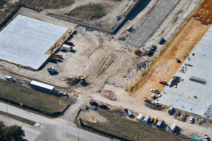 More Photos Of 4101 Duncanville Rd, Dallas Unknown For Lease