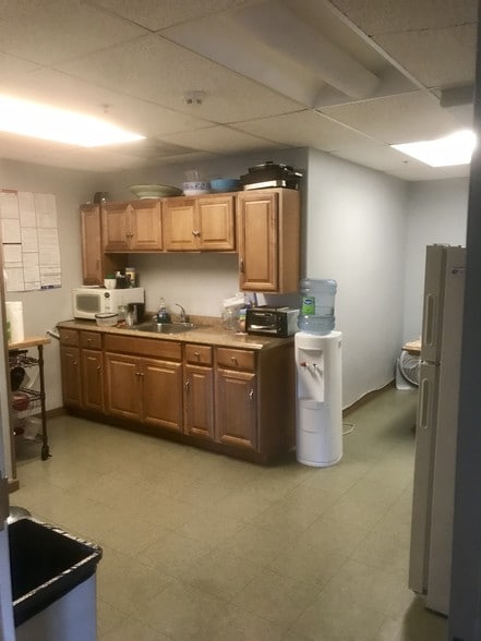 More Photos Of 3261 S Higuera St, San Luis Obispo Office For Lease